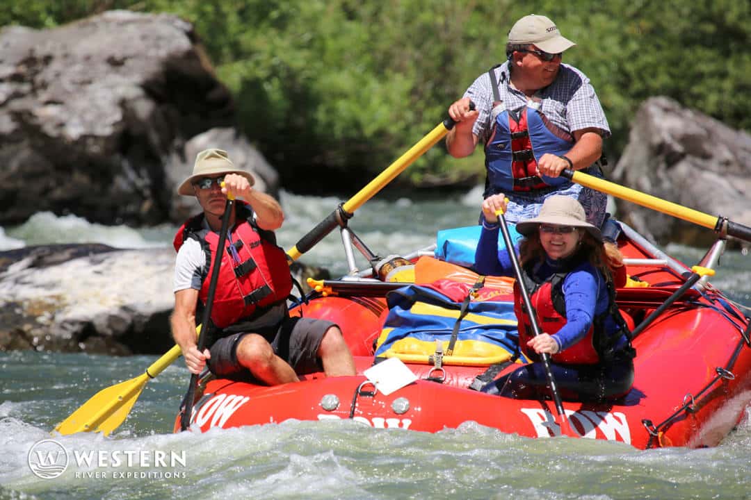 Rogue River Rafting Whitewater Couple