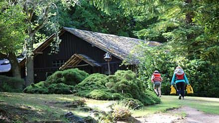 Rogue River Black Bar Lodge Entry