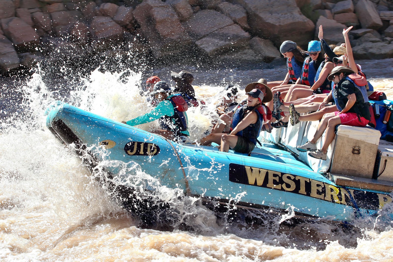 West river. Rafting trip. Western River.